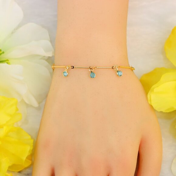 Minimalist Bracelet, Sleek & Modern Design, Women’s Fashion, YC110500-B - Picture 2 of 10